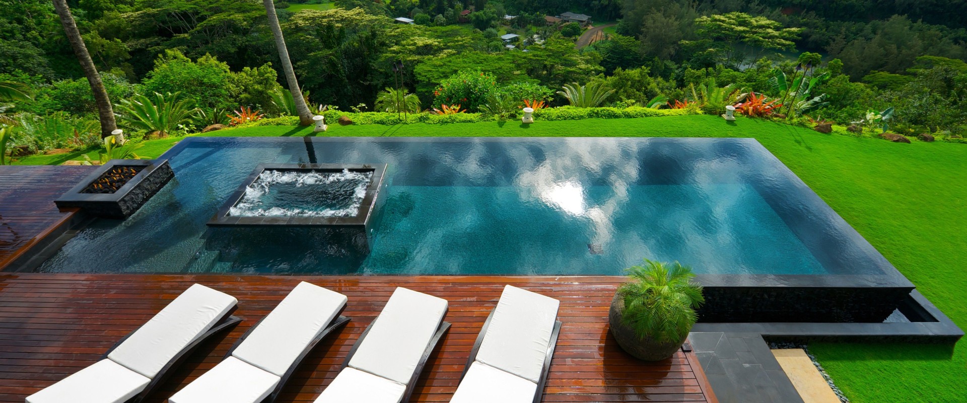 Lap Pools and Infinity Pools - Exploring Different Swimming Pool Designs